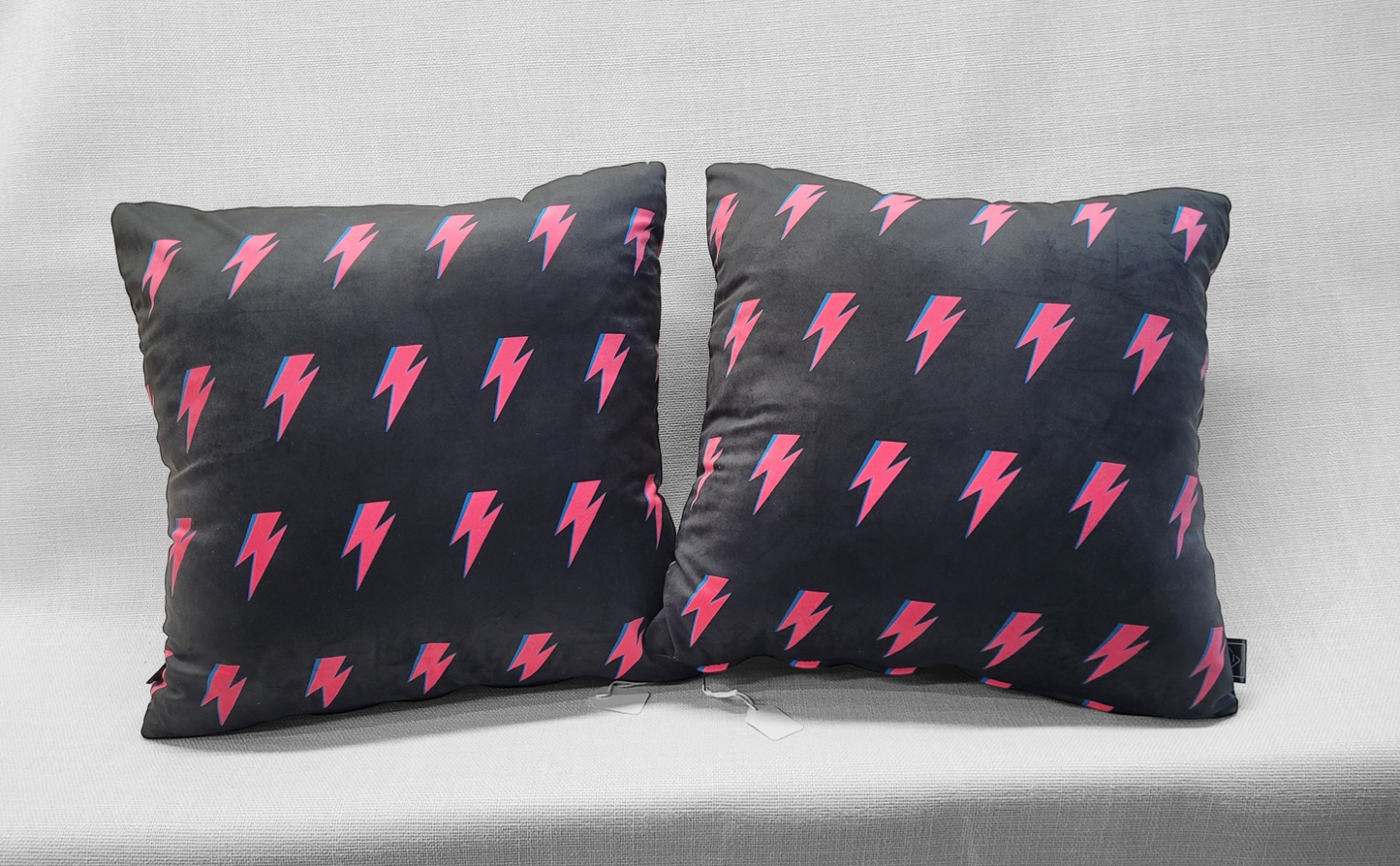 Bowie bolt micro fiber throws