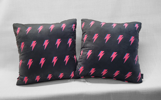 Bowie bolt micro fiber throws